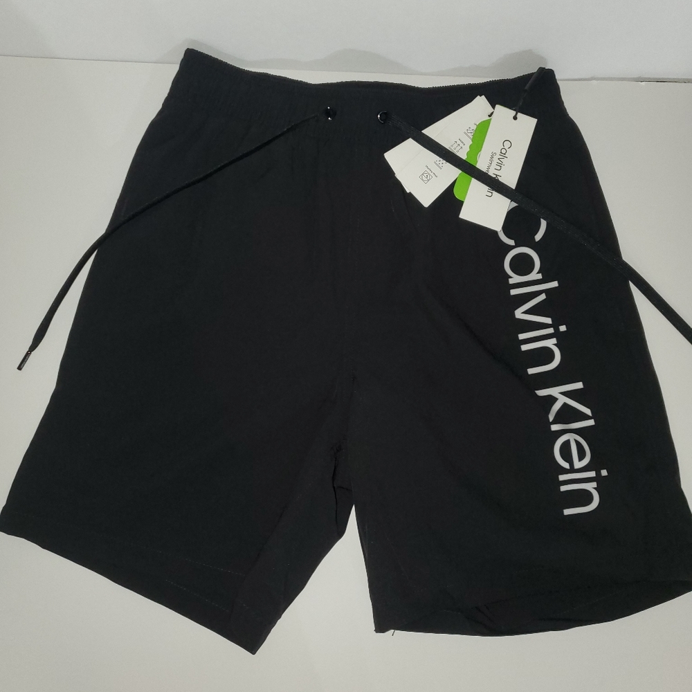 Swimwear Calvin Klein, chlorine resistant, upf 40 + protection, new, size XS.